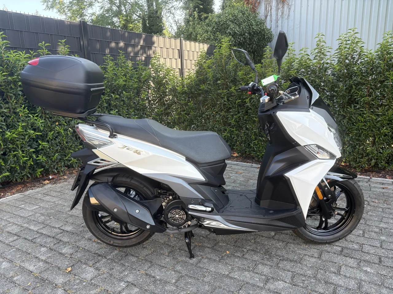 SYM JET 4