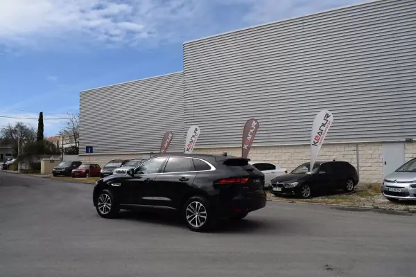Jaguar F-Pace 2017 2.0 i4D R-Sport AWD