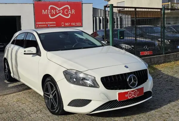 Mercedes-Benz A 160 2015 d 7G-DCT Urban
