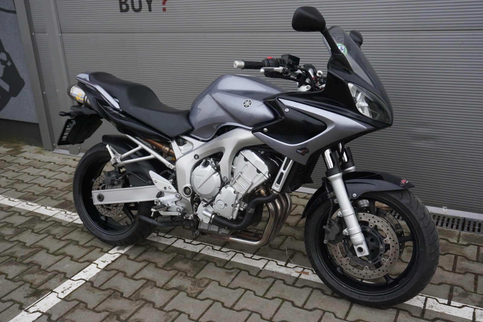 Yamaha FZ6 FAZER 600 S1 LEO VINCE