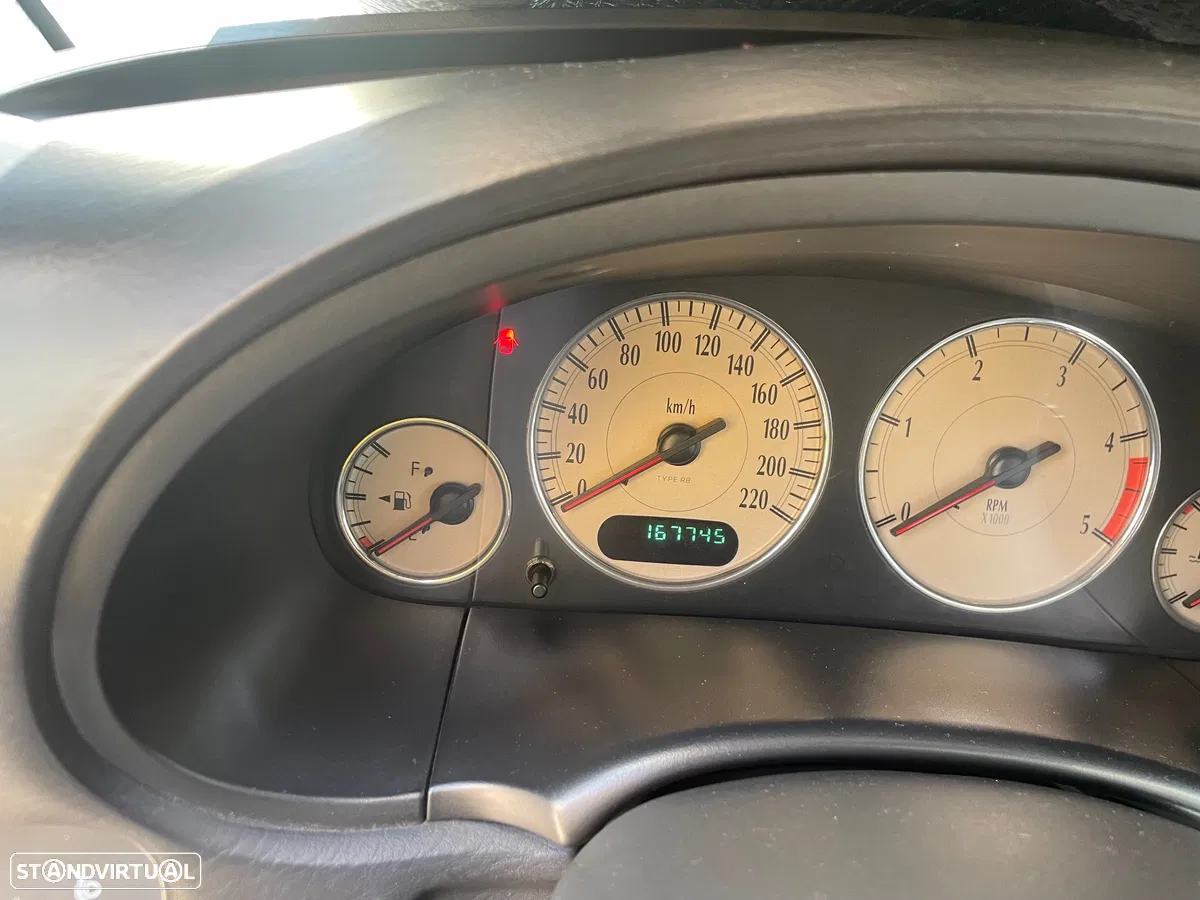 Chrysler Voyager 2.5 CRD SE