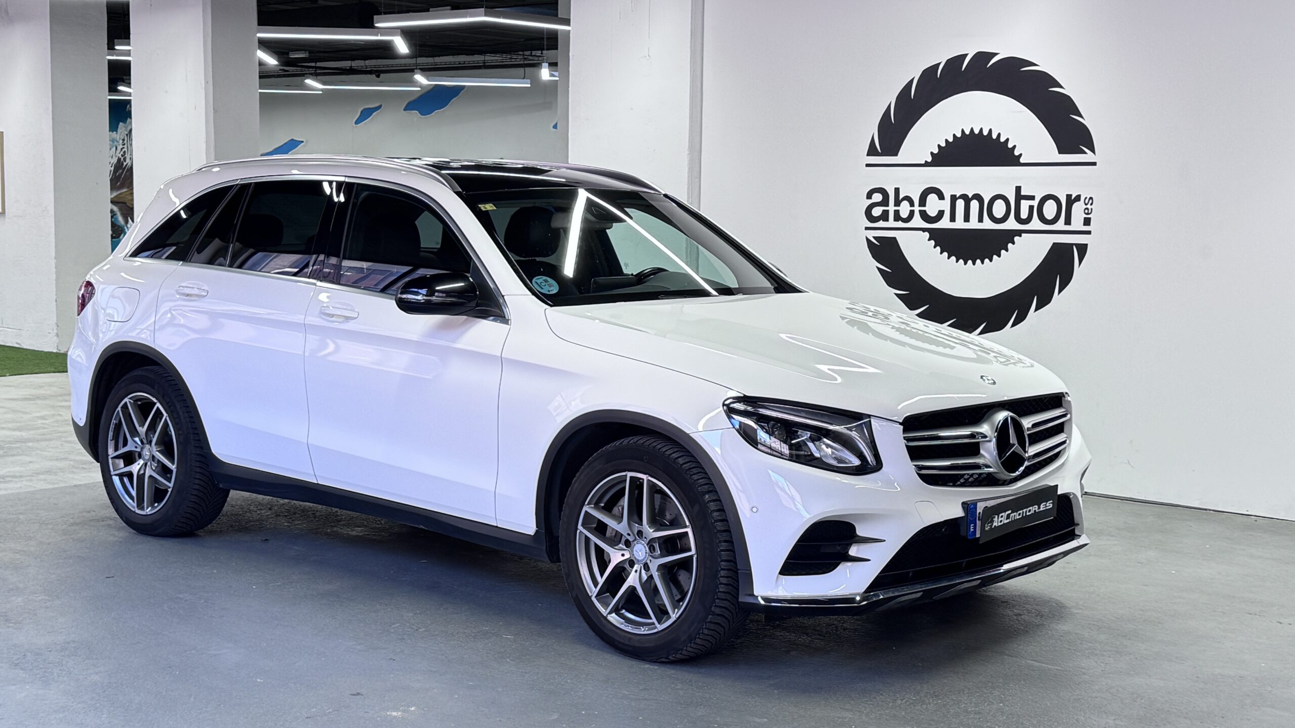 Mercedes-Benz GLC 220D 4MATIC AMG LINE