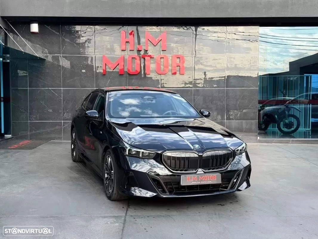 BMW 530 e Pack Desportivo M Pro