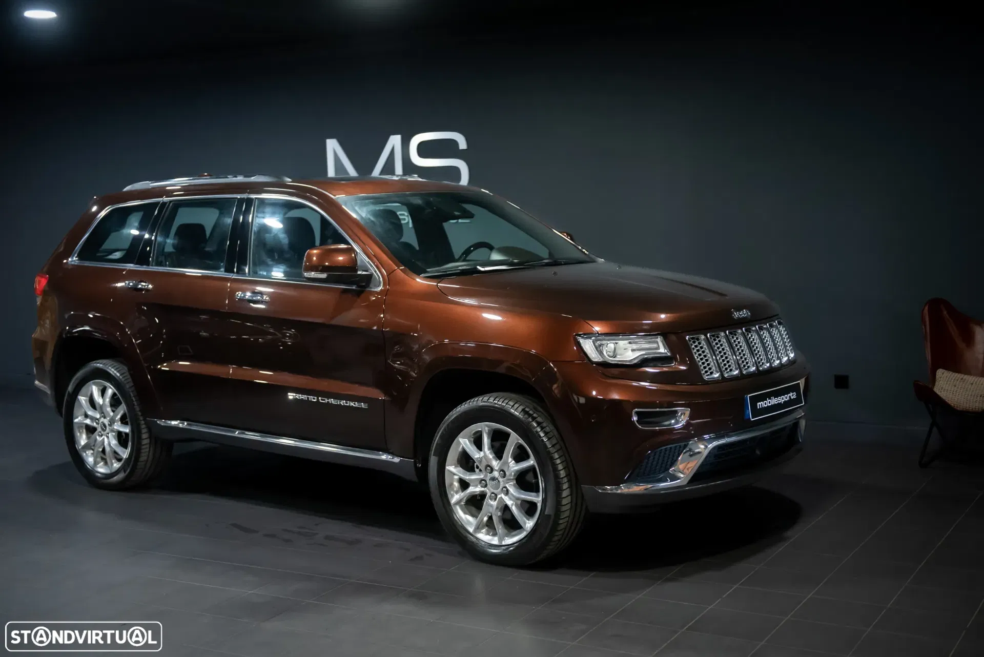 Jeep Grand Cherokee 5.7 V8 HEMI 4WD Auto Summit