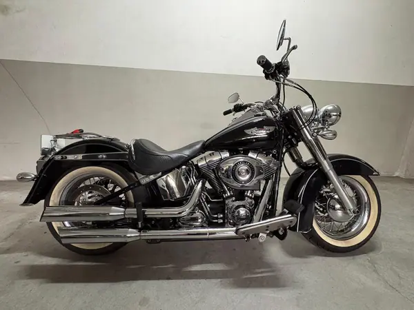 Harley-Davidson Softail® Fat Boy® 2012 Softail Deluxe