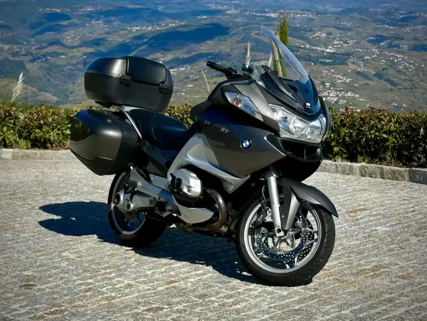 BMW R 1200 RT 2012 .