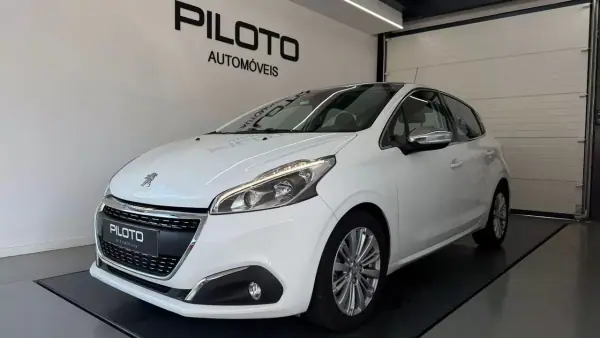 Peugeot 208 2016 1.6 Blue-HDi Allure