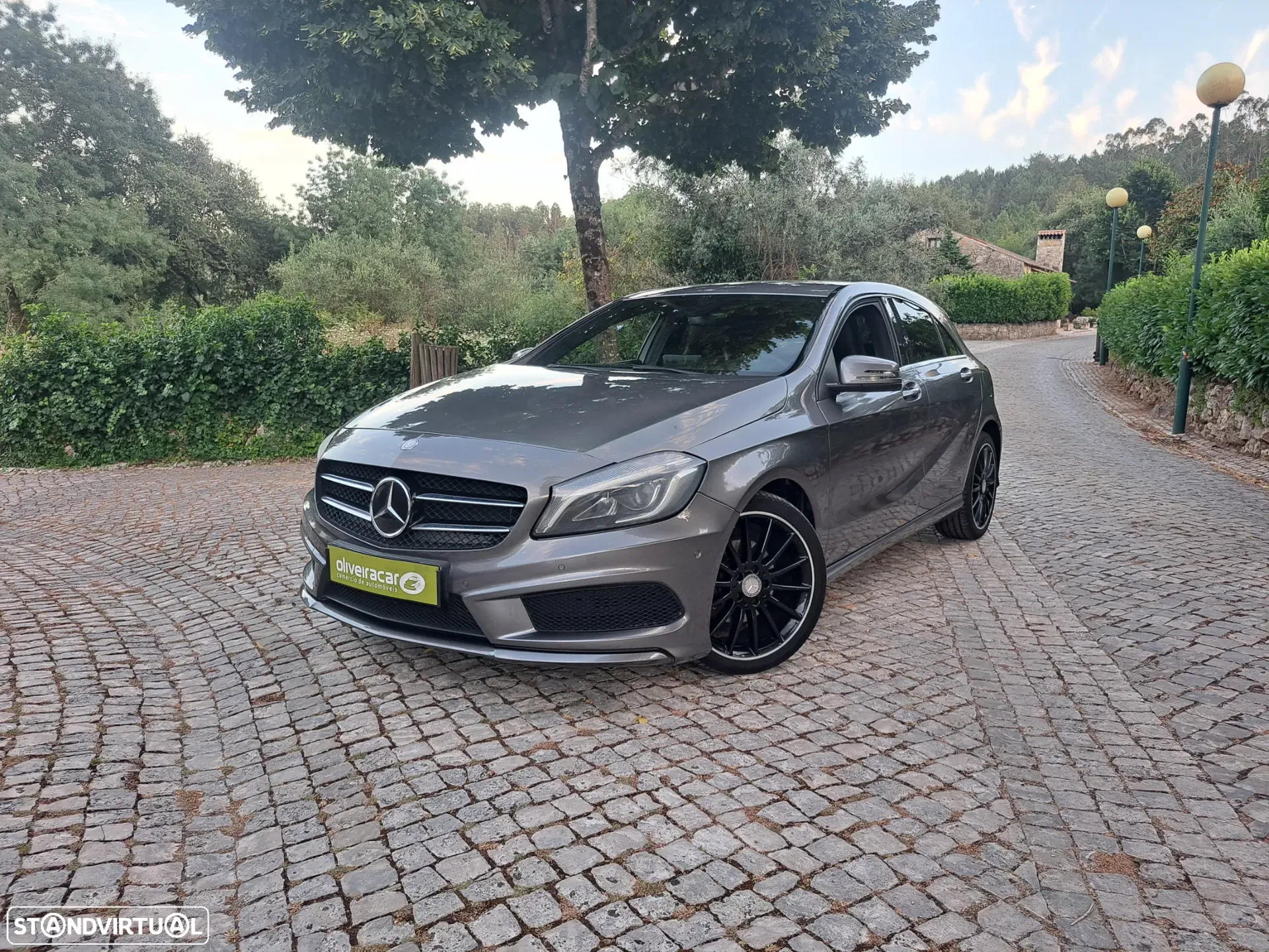 Mercedes-Benz A 180 7G-DCT Urban