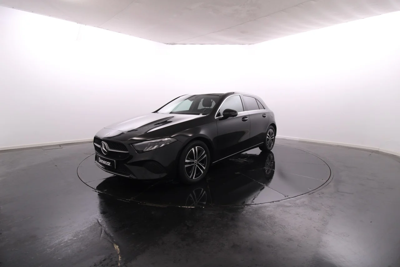 Mercedes-Benz Classe A - 200 d Progressive Advanced Cx. Aut. / Vidros Escurecidos