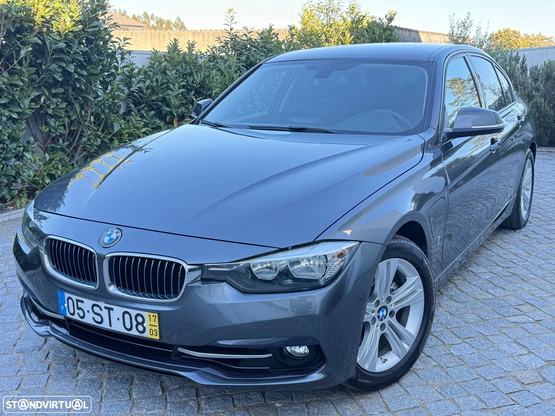 BMW 330