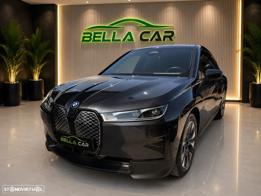 BMW iX xDrive 40 Pack Desportivo