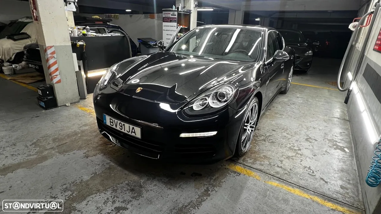 Porsche Panamera 4S