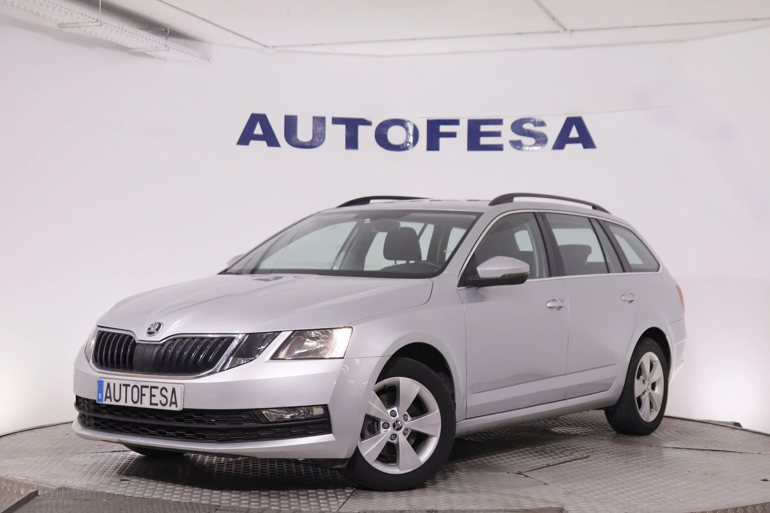Skoda Octavia COMBI 1.5 TGI AMBITION GAS CNG DSG 130CV 5P # IVA DEDUCIBLE,PARKTRONIC,CAMARA TRASERA