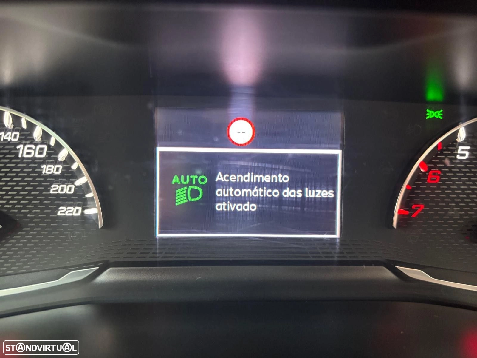 Peugeot 2008 1.5 BlueHDi Allure Pack
