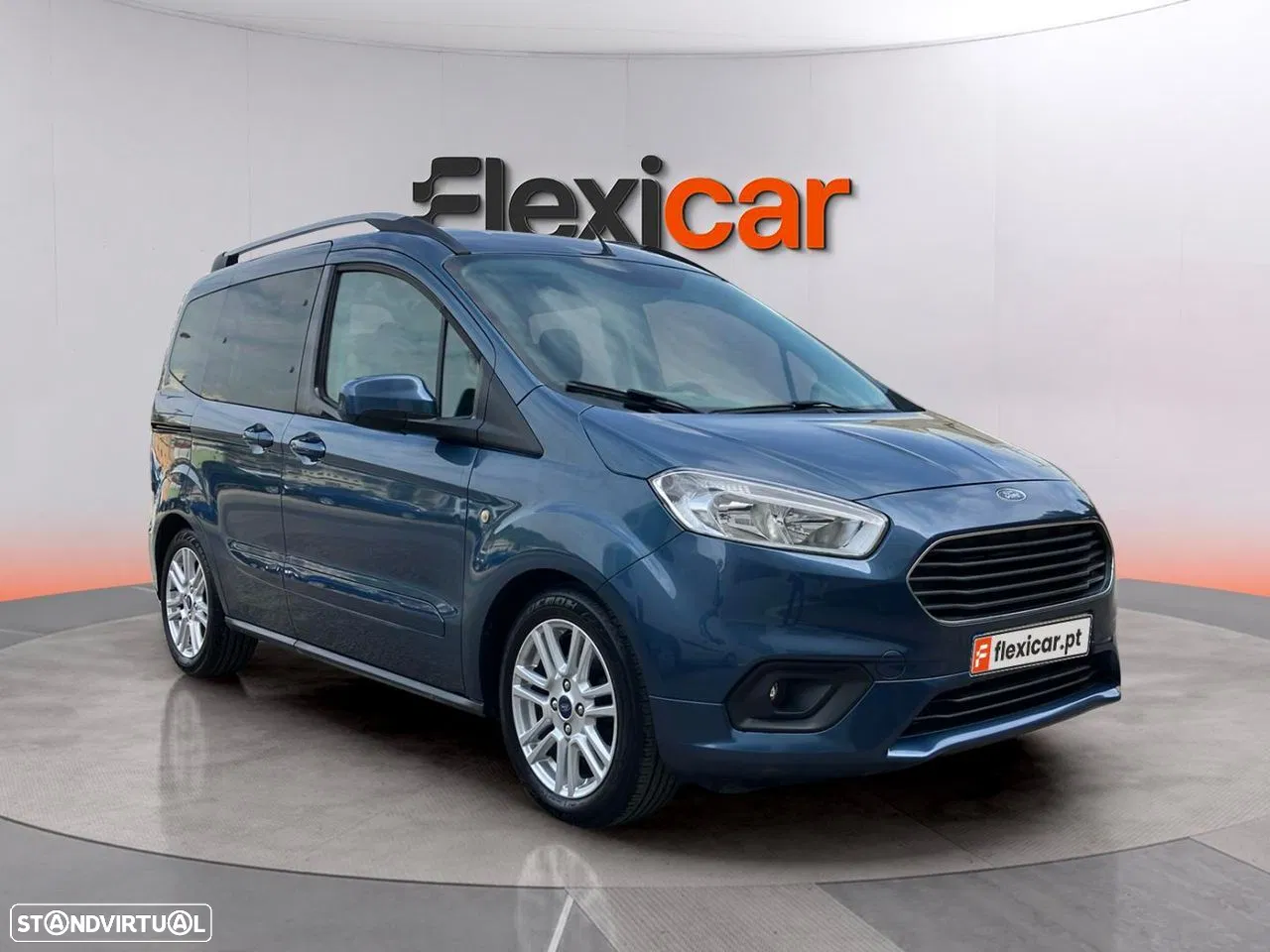 Ford Tourneo Courier 1.0 EcoBoost Titanium