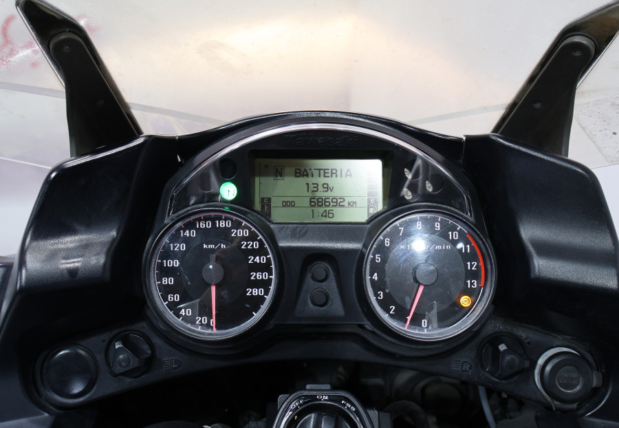 KAWASAKI GTR 1400