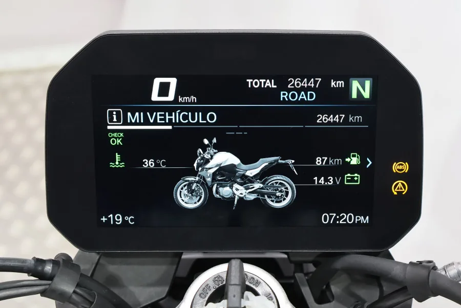 BMW F 900 R
