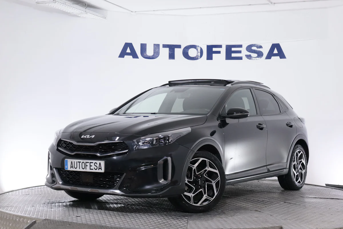 Kia XCEED 1.5 MHEV GT-LINE AUTO 160CV 5P # IVA DEDUCIBLE,TECHO ELE,NAVY,CAMARA TRASERA,AGARANTIA FAB 11/2029