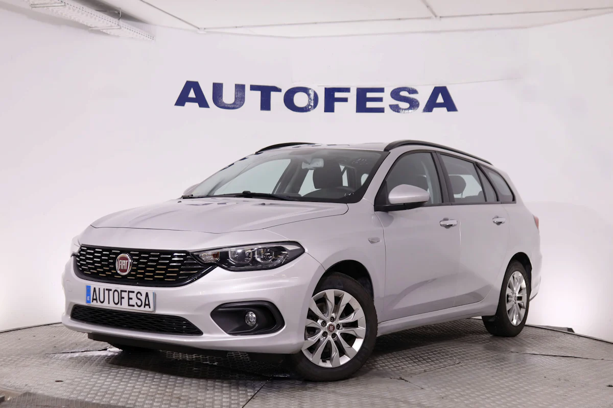 Fiat Tipo SW 1.4 TJET AUTO 120CV 5P # NAVY,CAMARA TRASERA,PARKTRONIC,