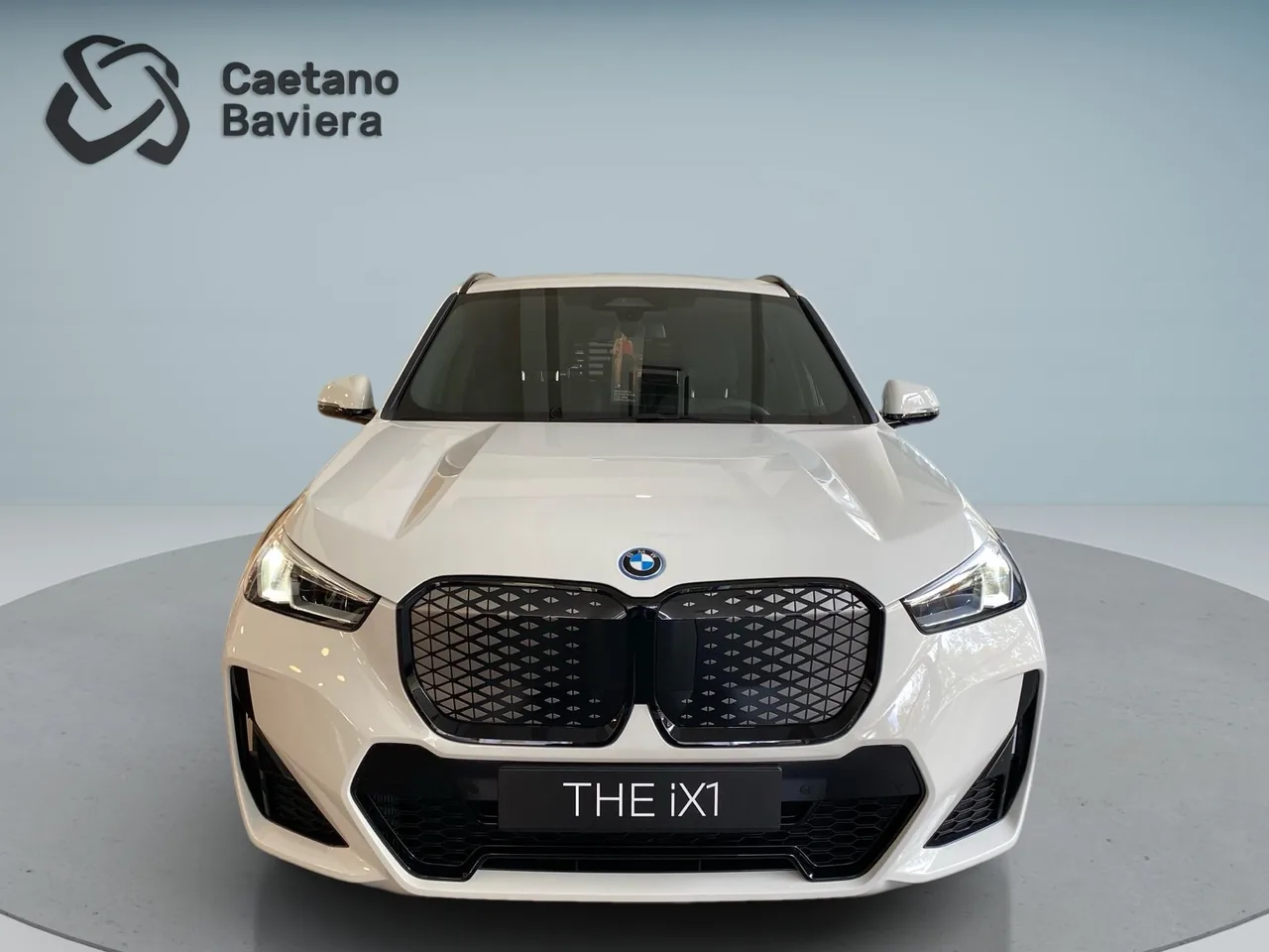 BMW iX1