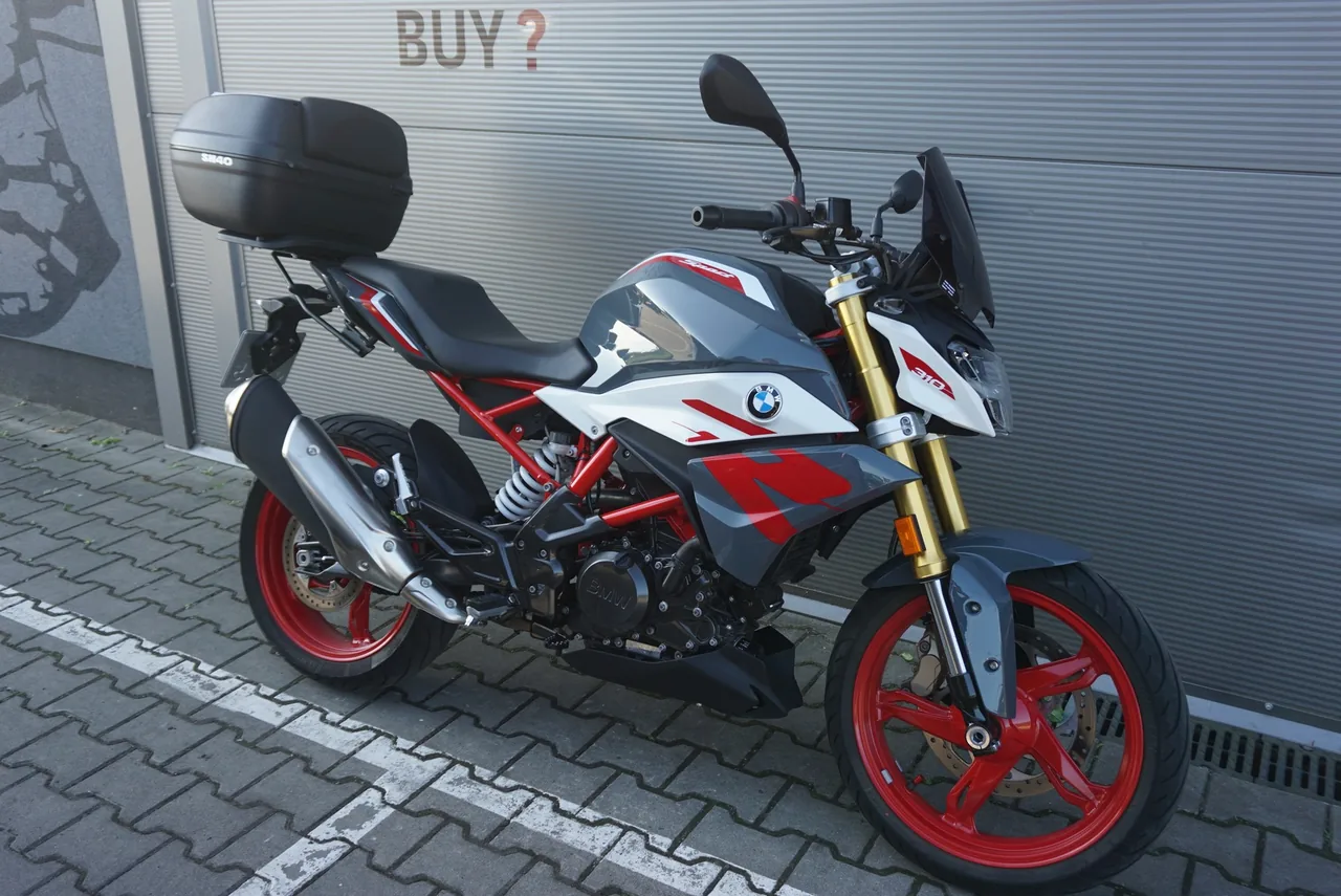 BMW G310 R