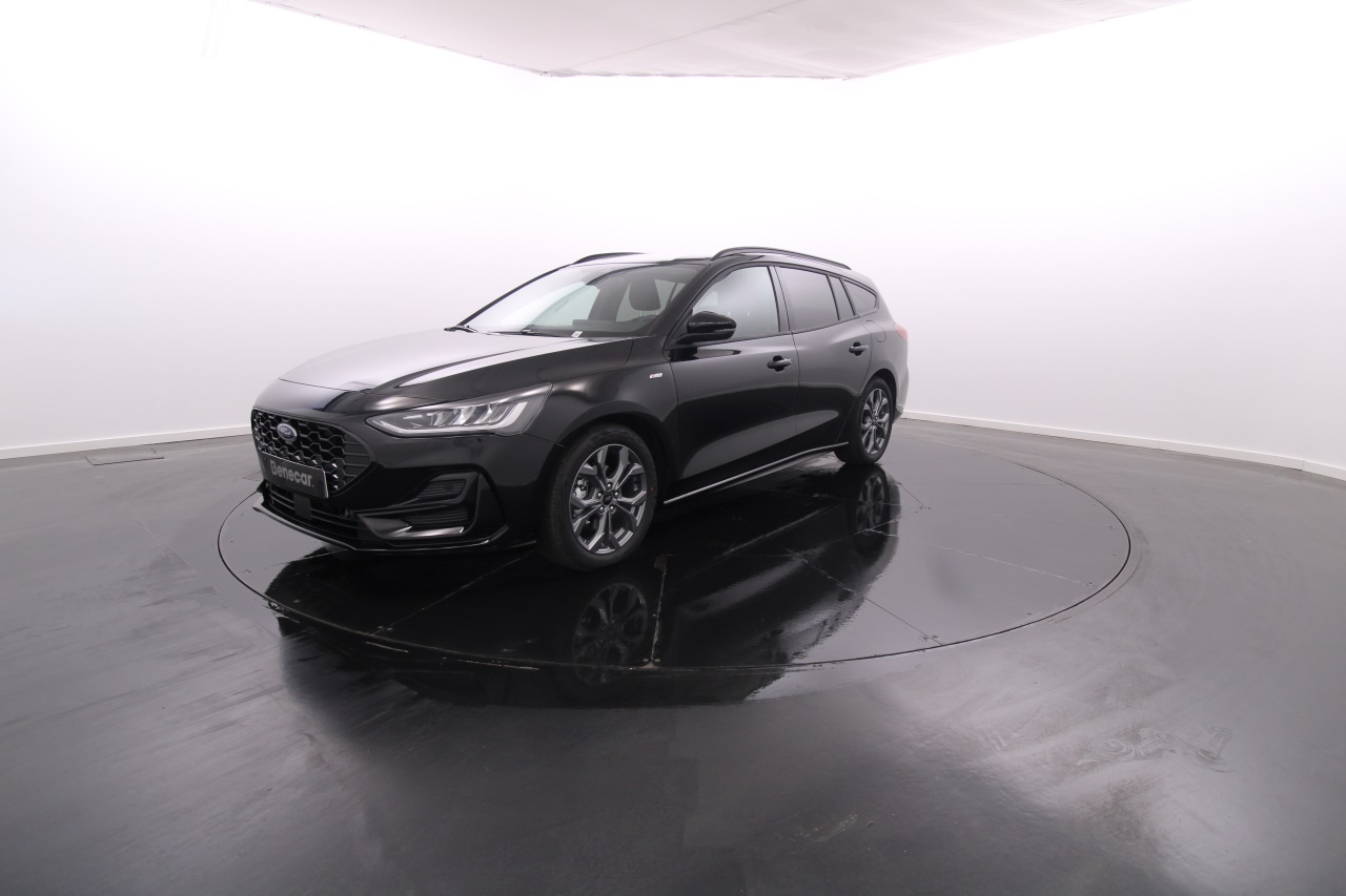 Ford Focus SW ST-LINE 1.5 TDCi 115cv Cx. Aut. GPS / Vidros Escurecidos / Pack Driver