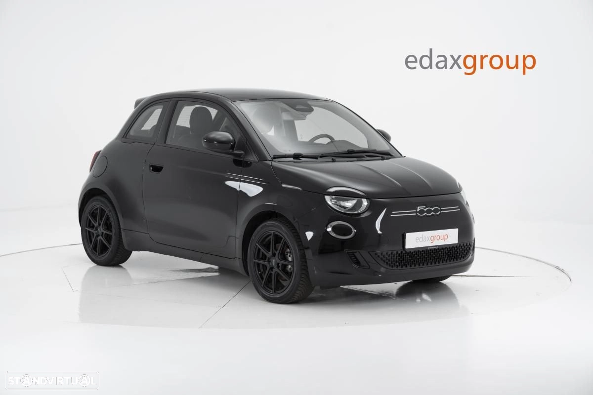 Fiat 500e Action