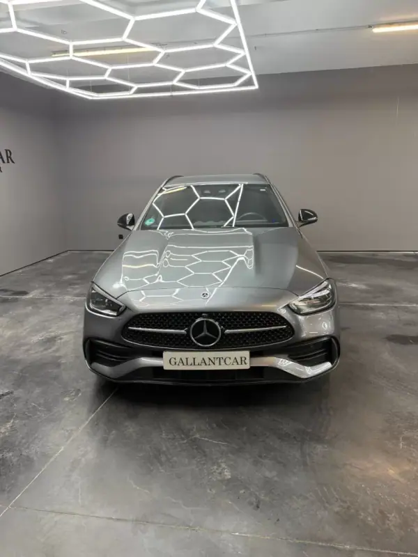 Mercedes-Benz C 300e 2023 T AMG Line