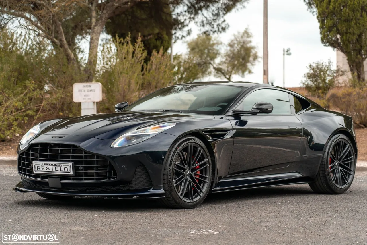 Aston Martin DB12 Coupé