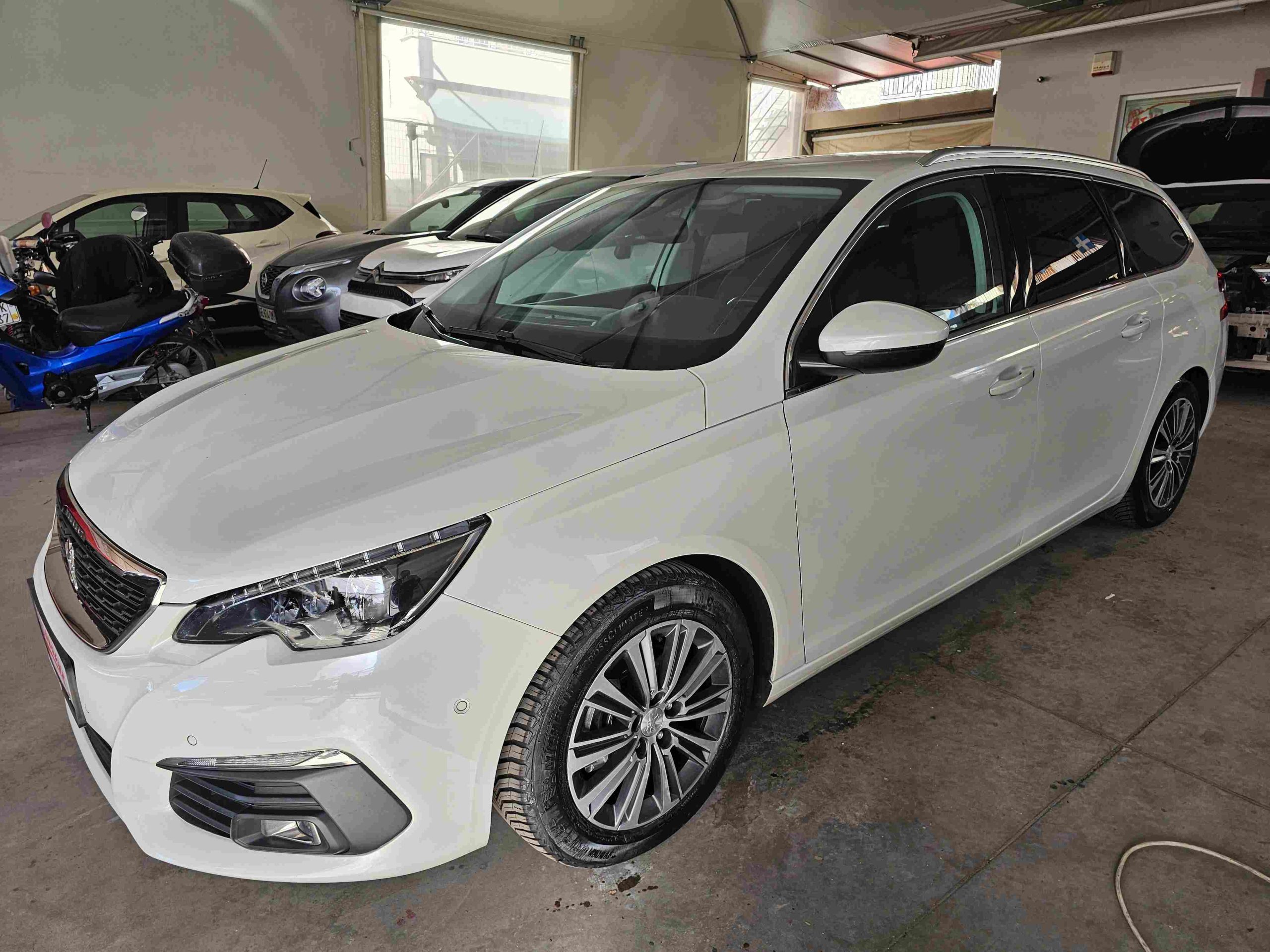 Peugeot 308 '21 - 1.2 Βενζίνη 131hp - Αυτόματο - Αllure - Premium Pack - Auto 8