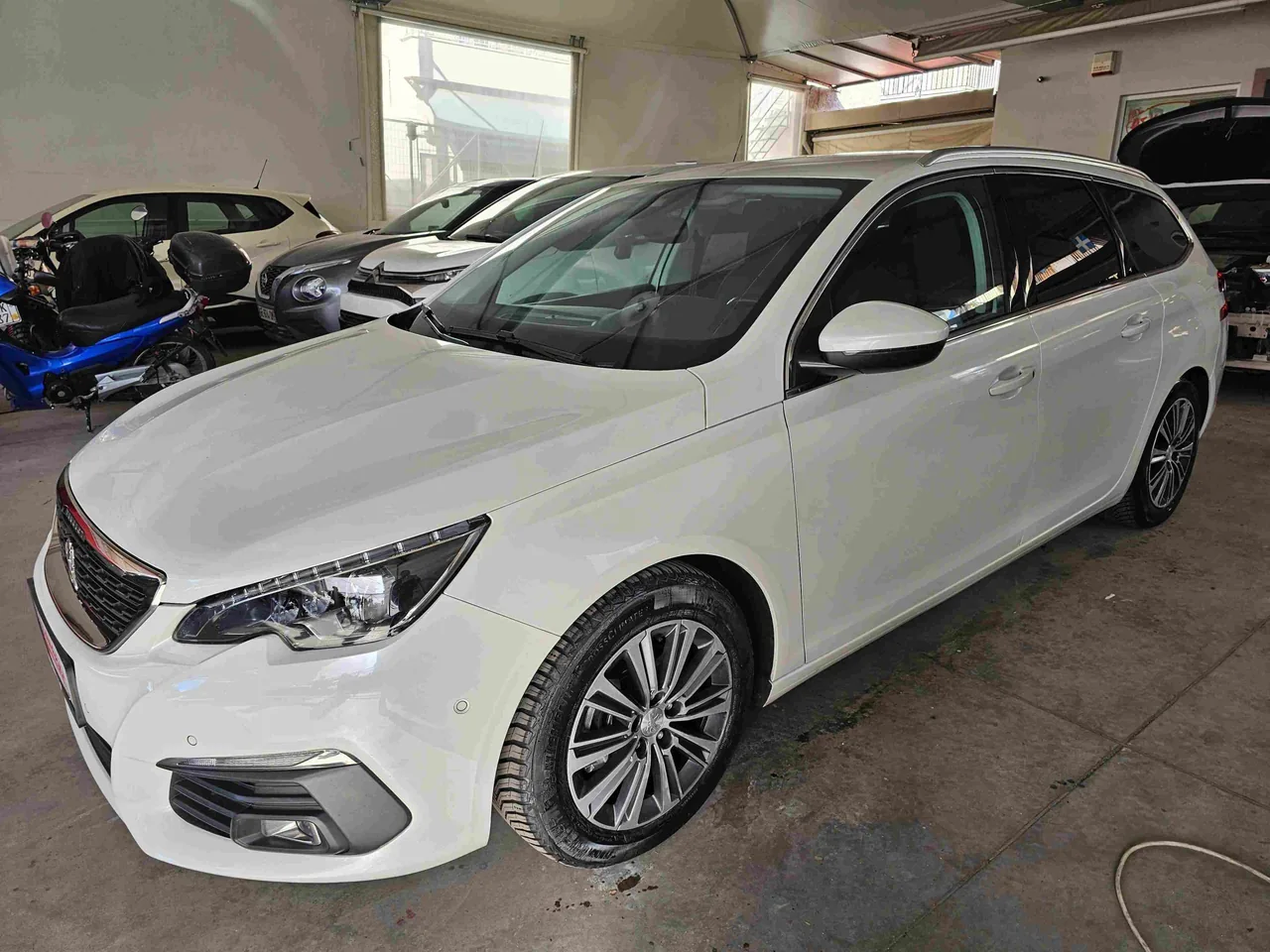 Peugeot 308 '21 - 1.2 Βενζίνη 131hp - Αυτόματο - Αllure - Premium Pack - Auto 8