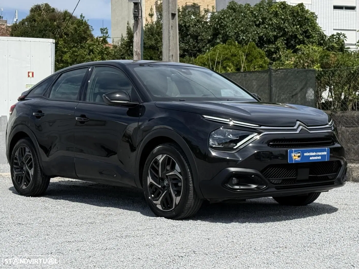 Citroën C4 1.2 PureTech Shine EAT8