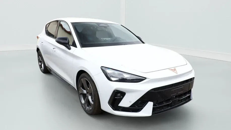 Cupra LEON 1.5 eTSI Hybrid 150 ch DSG7 V Zéro km immatriculé