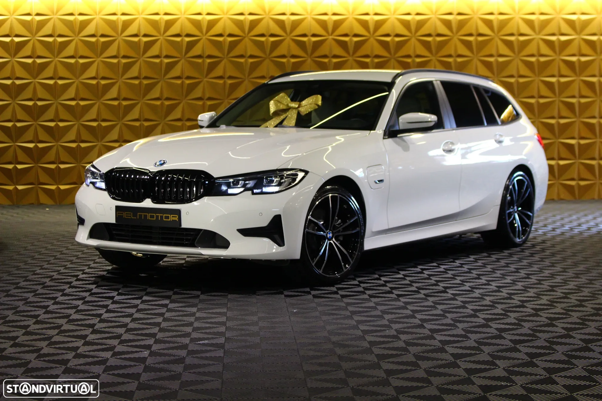 BMW 330 e Line Sport Auto