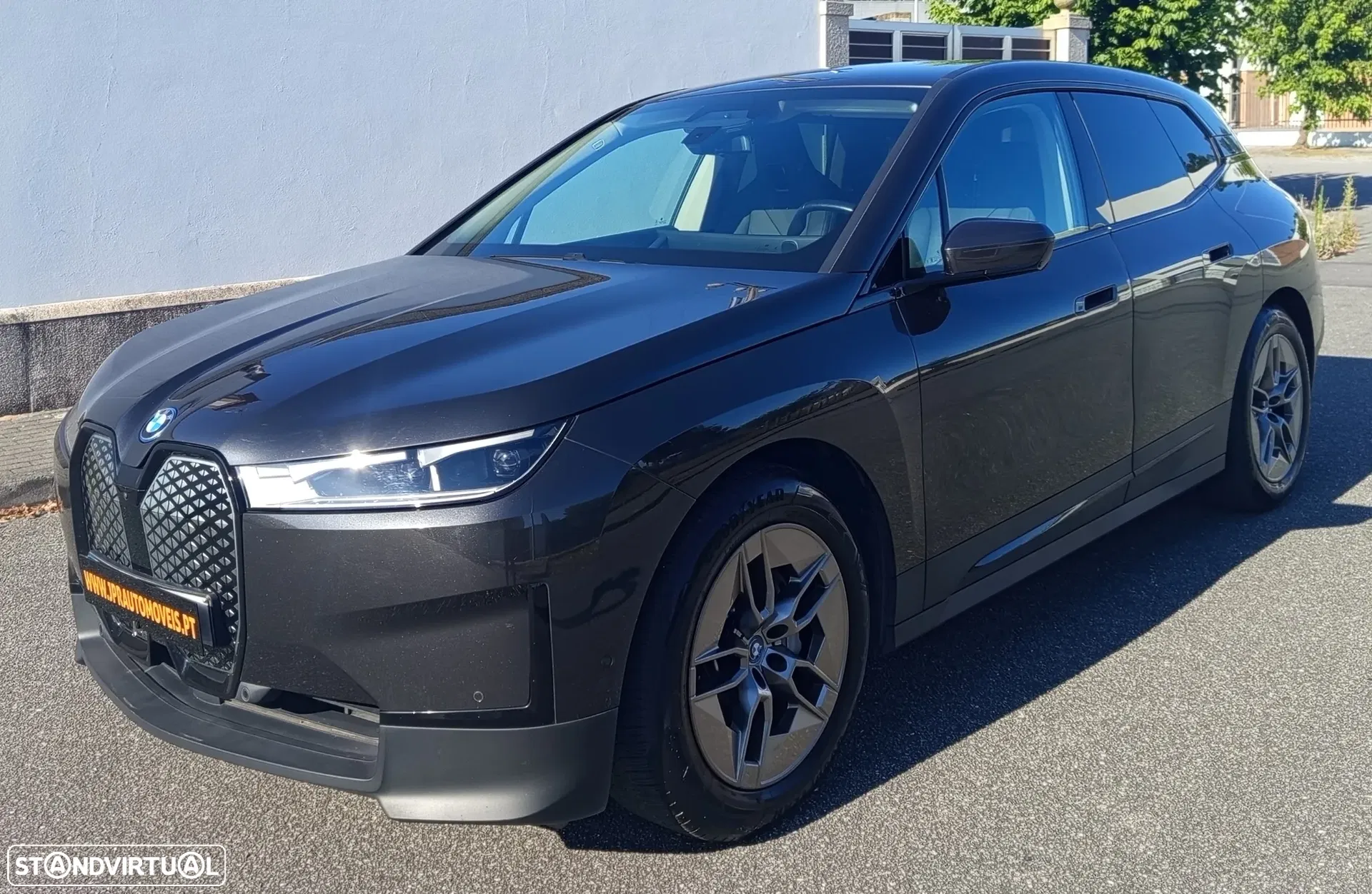 BMW iX xDrive40