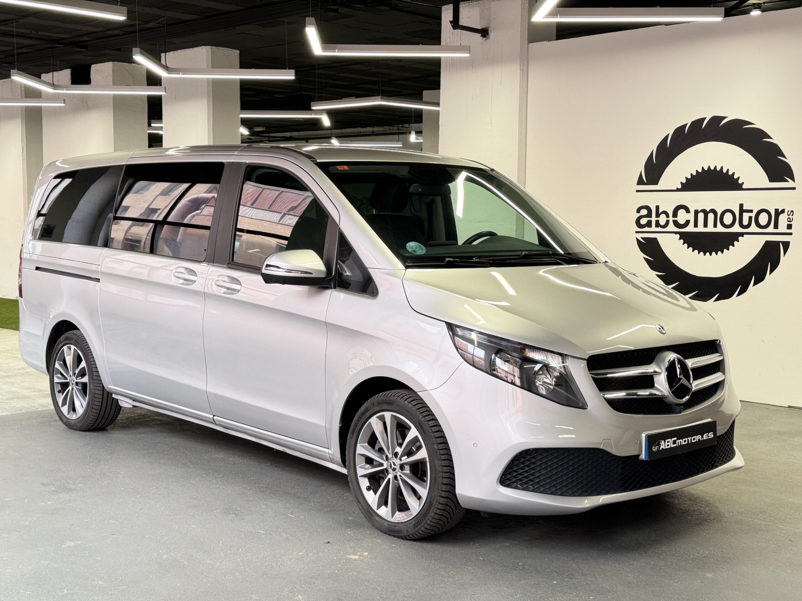 Mercedes-Benz V 250 Avangarde Largo 8 Plazas