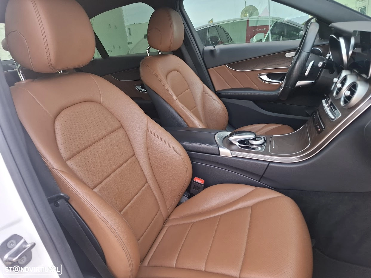 Mercedes-Benz C 200 4Matic 9G-TRONIC Exclusive