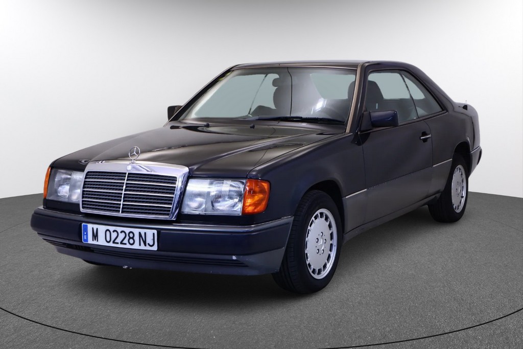 Mercedes-Benz E-CLASS 300 CE 24V 2P
