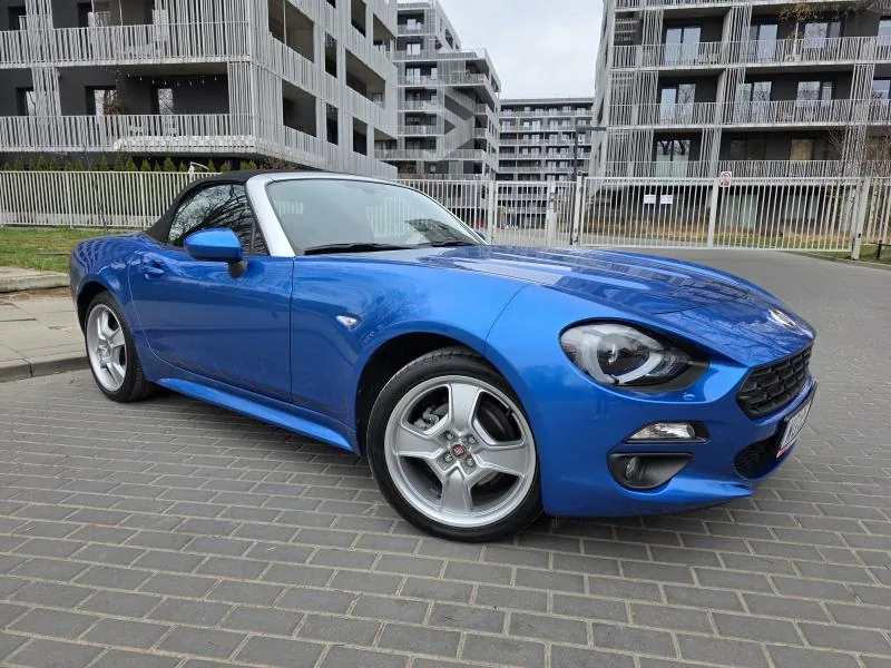 Fiat 124 SPIDER 2016