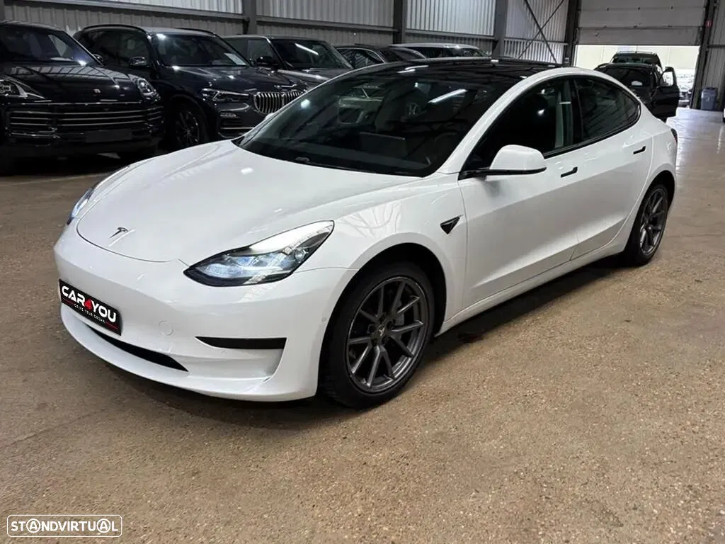 Tesla Model 3 Standard Range Plus RWD