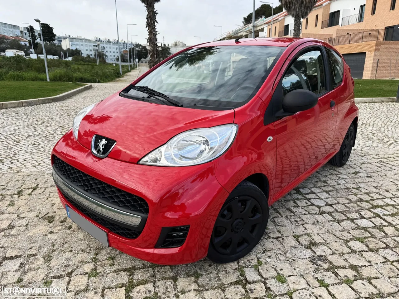 Peugeot 107 1.0 Petit Filou