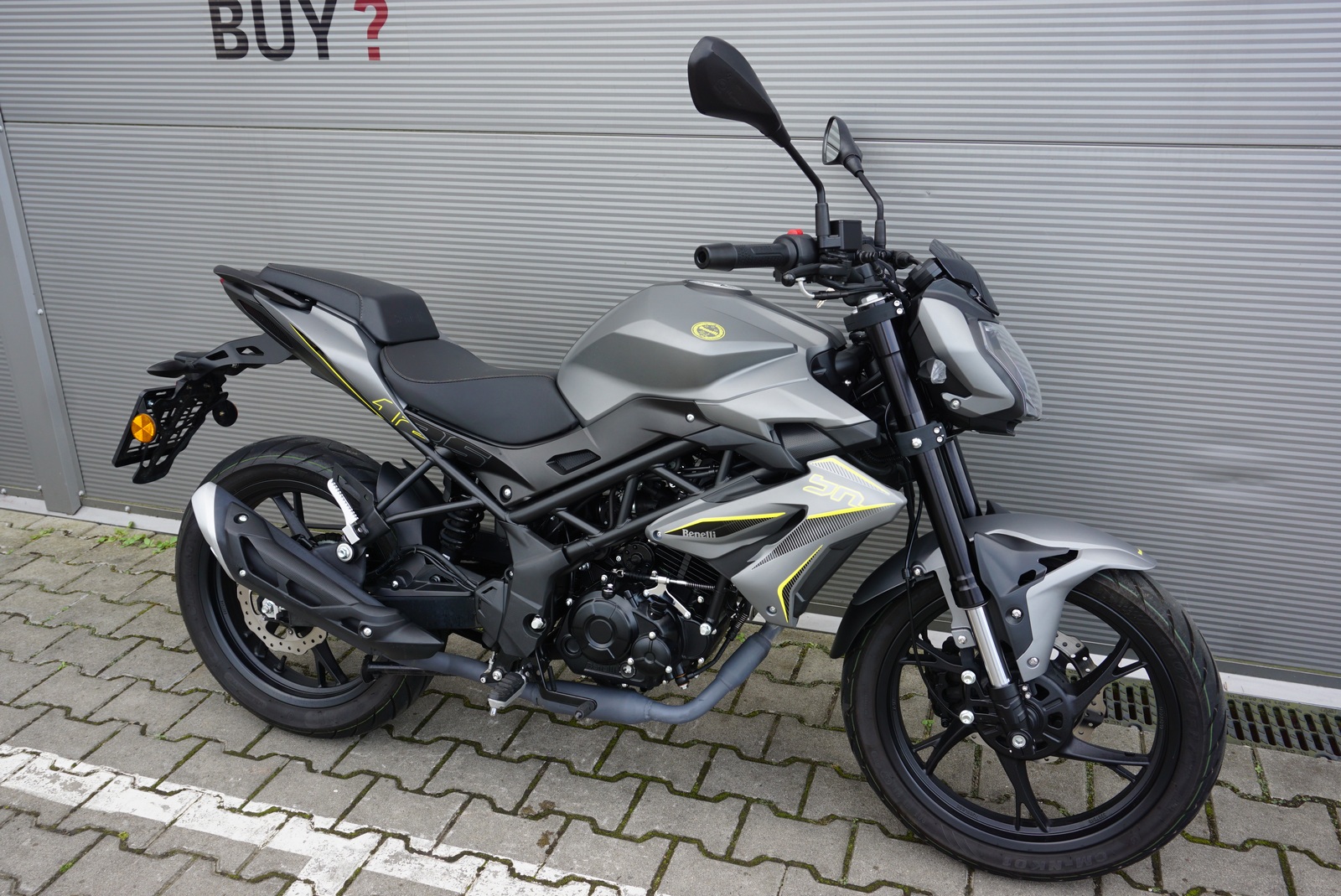 Benelli BN 125