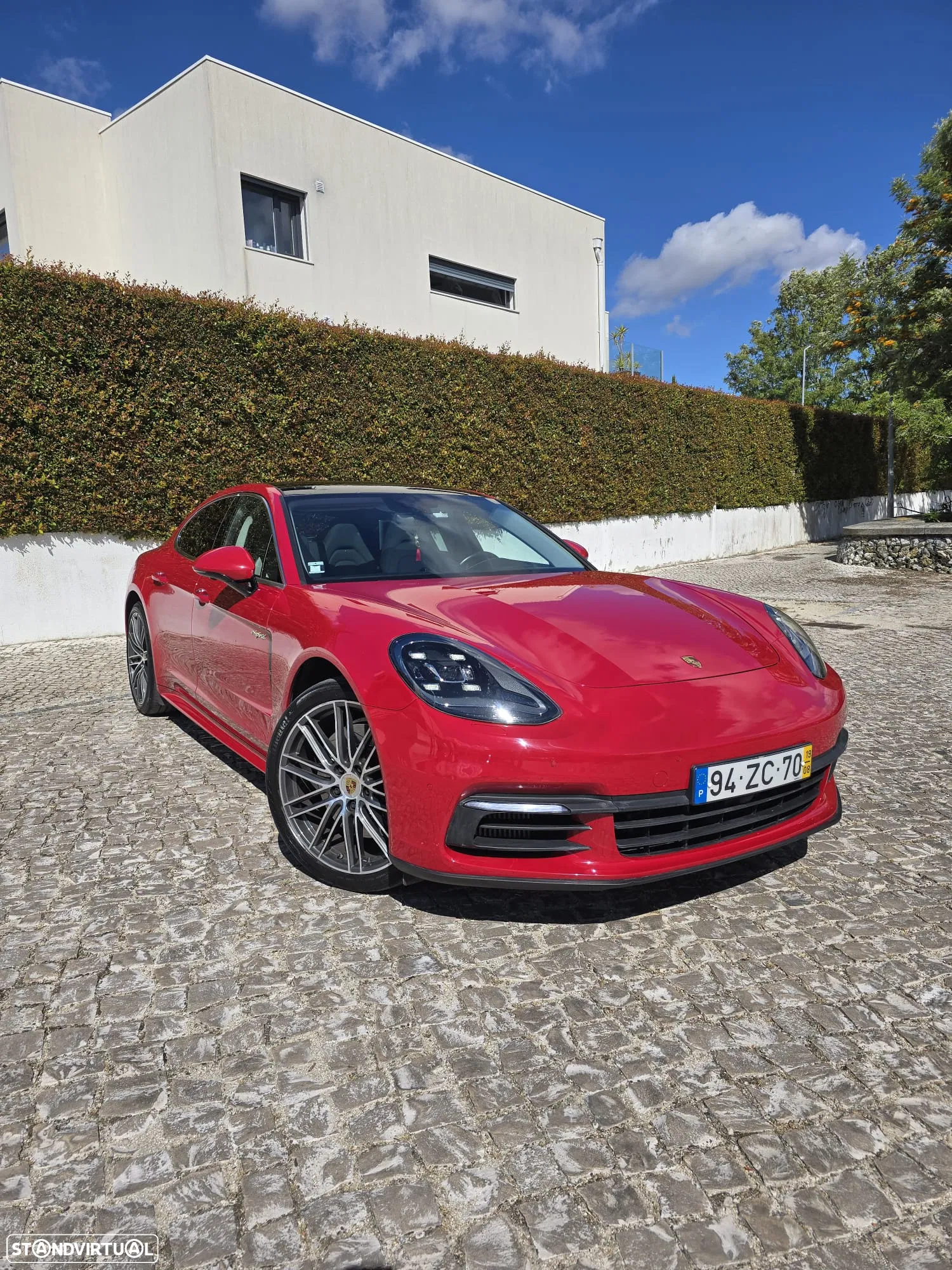 Porsche Panamera 4 E-Hybrid