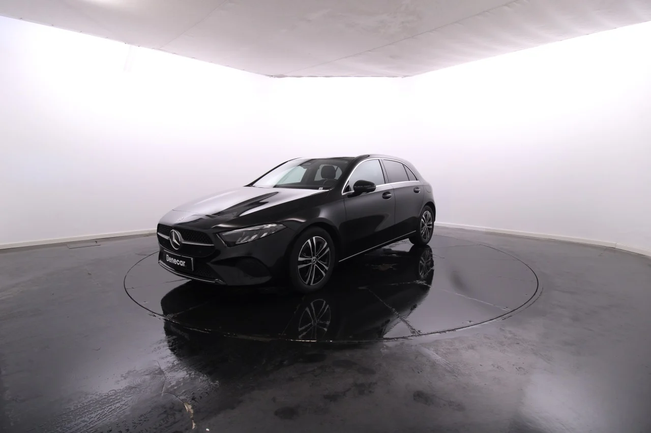 Mercedes-Benz Classe A - 200 d Progressive Advanced Cx. Aut. / Vidros Escurecidos