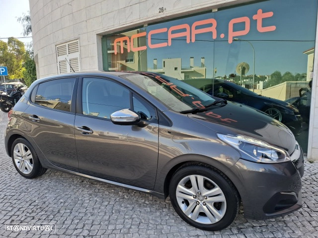 Peugeot 208 1.2 PureTech Signature