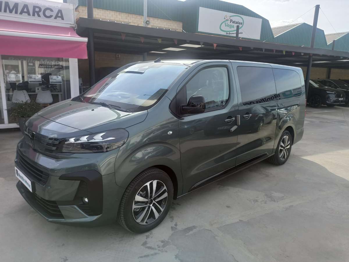 PEUGEOT TRAVELLER 2.2 BLUEHDI 180 AUTO LONG BUSINESS VIP 180 5P 8 Plazas