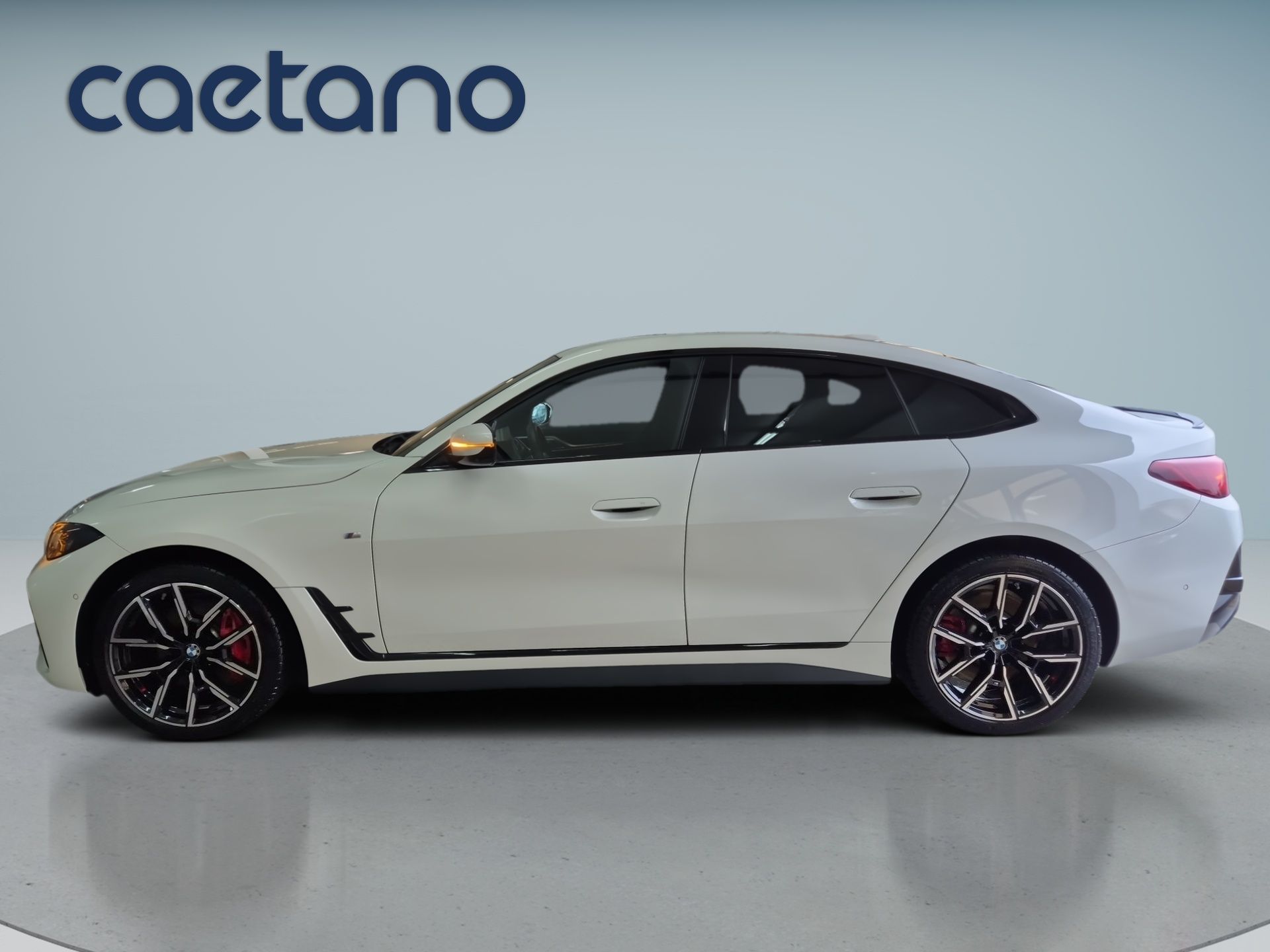 BMW i4