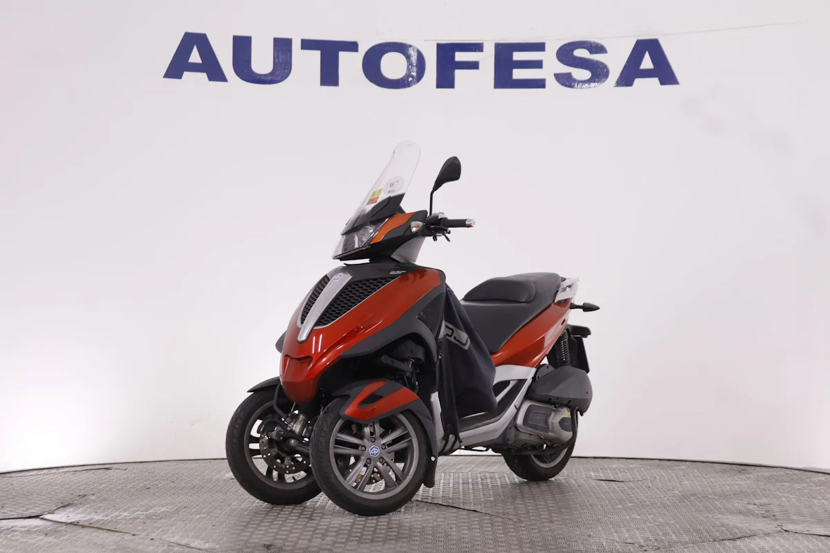 Piaggio MP3 300 MP3 YOURBAN 300 LT PUÑOS TERMICOS