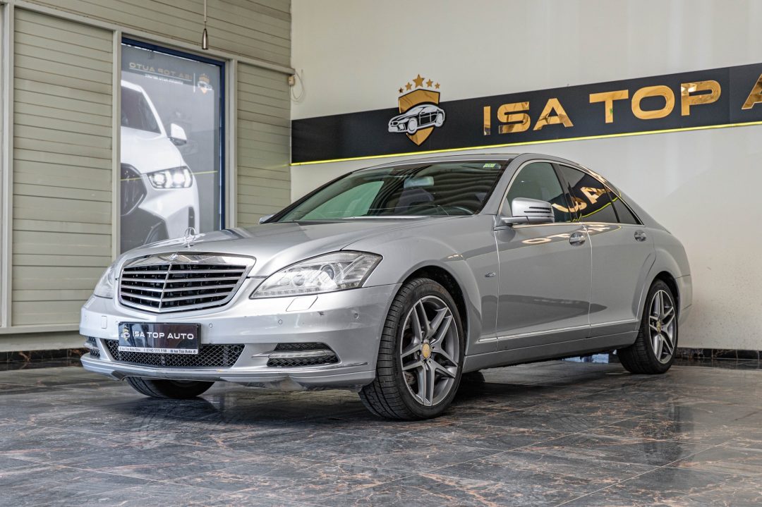 Mercedes-Benz S-Class 2011