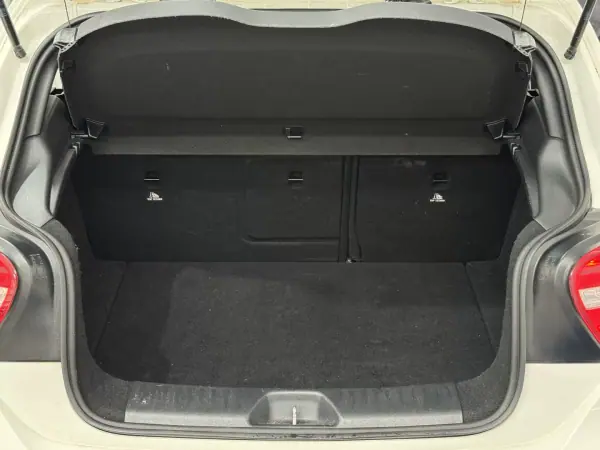 Mercedes-Benz A 180 2015 A180D AMG - Teto Panorâmico - Auto